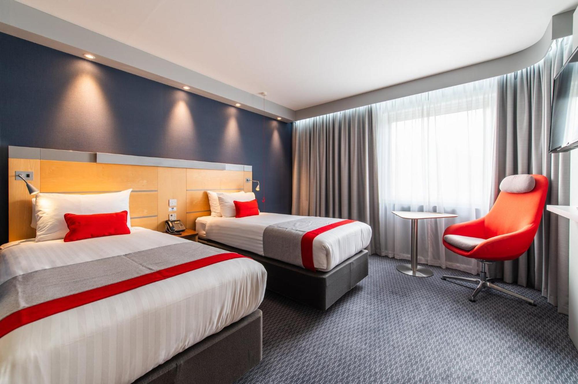 Holiday Inn Express Ramsgate - Minster By Ihg Exterior photo