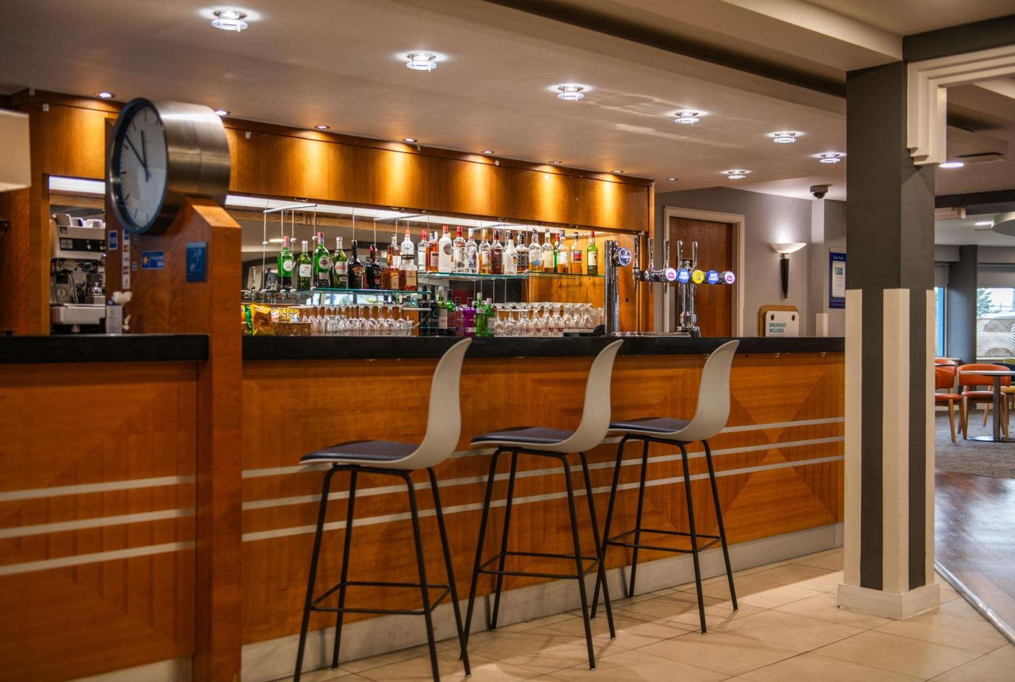 Holiday Inn Express Ramsgate - Minster By Ihg Exterior photo