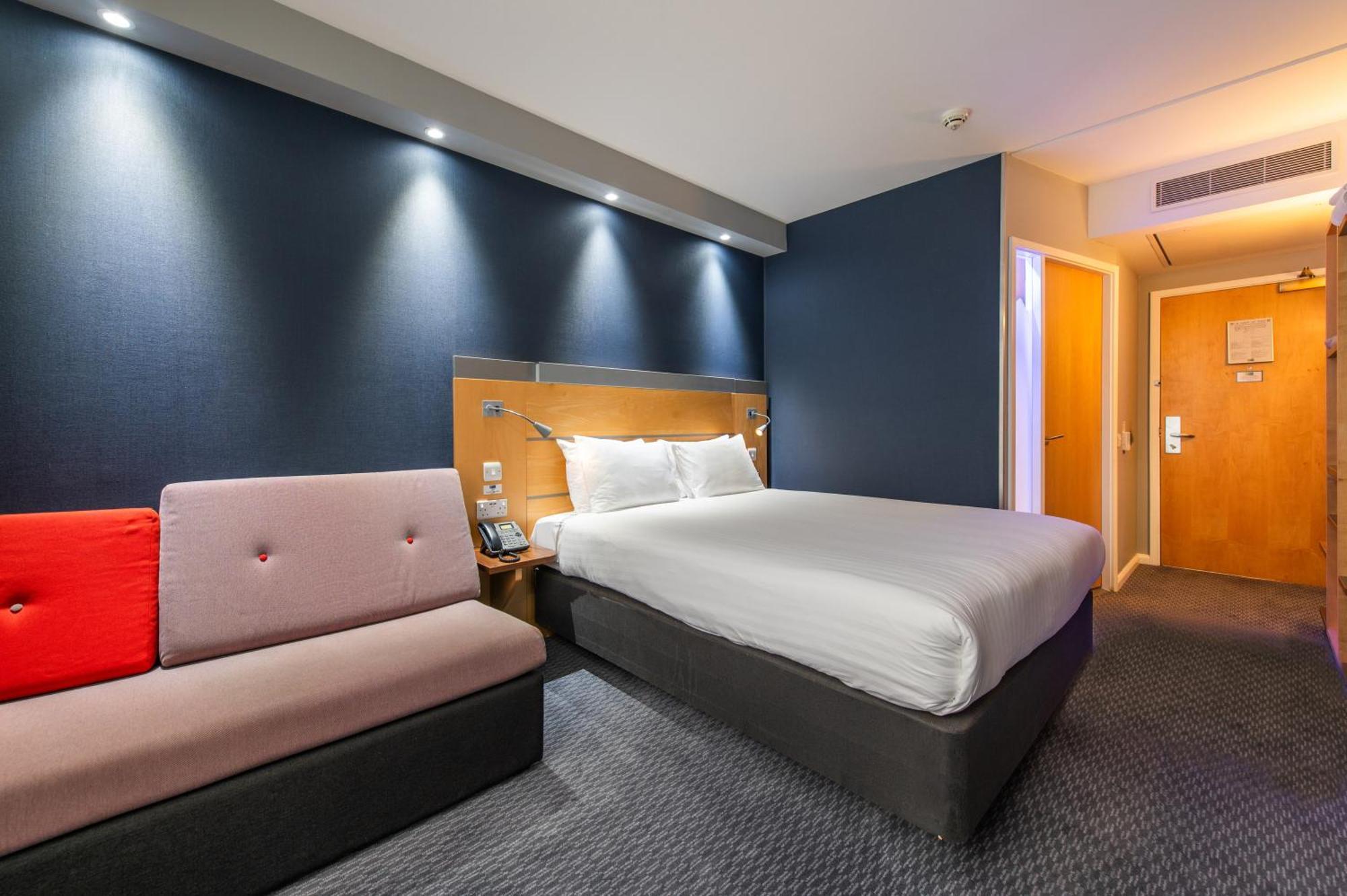 Holiday Inn Express Ramsgate - Minster By Ihg Exterior photo
