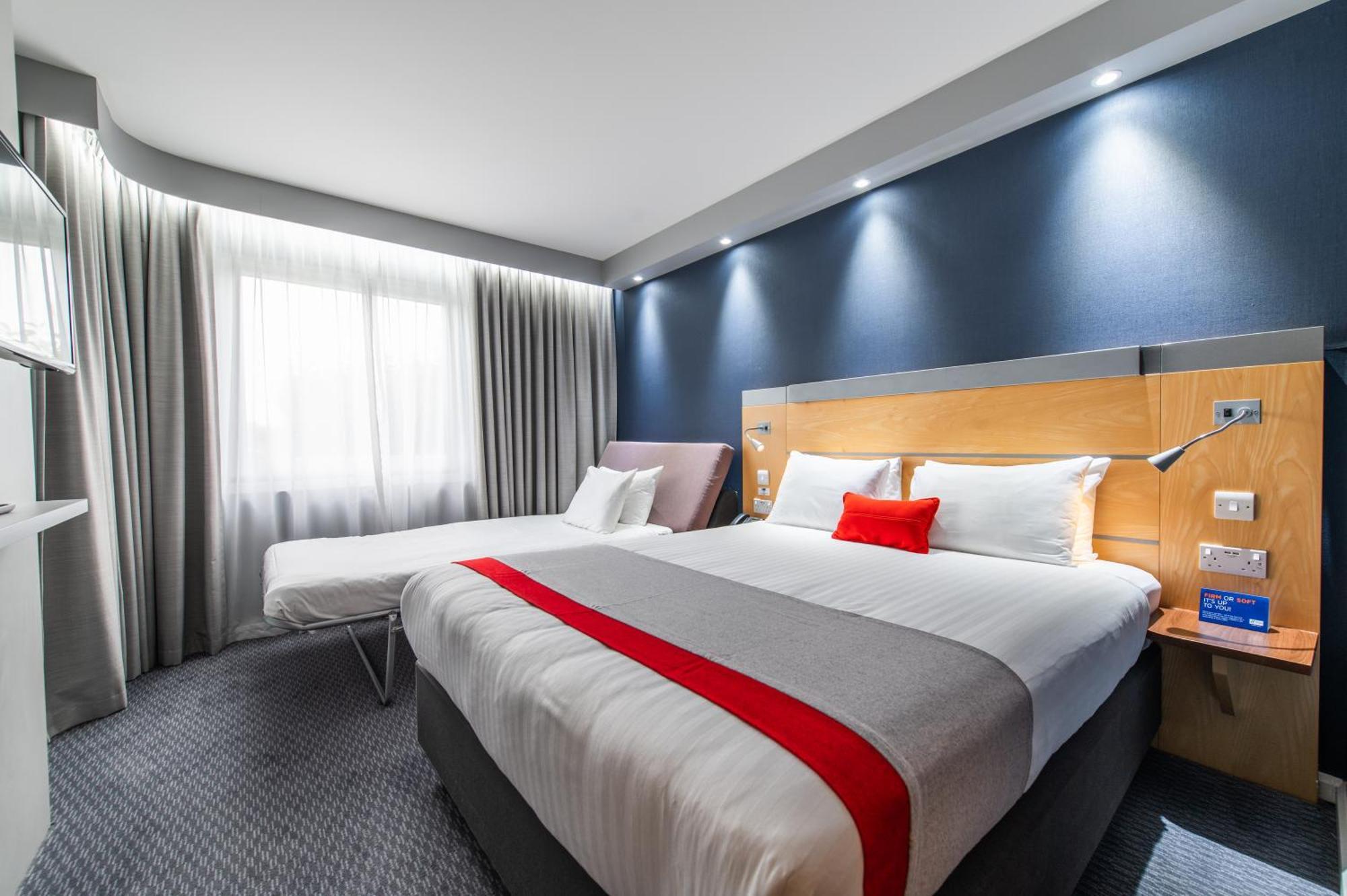 Holiday Inn Express Ramsgate - Minster By Ihg Exterior photo