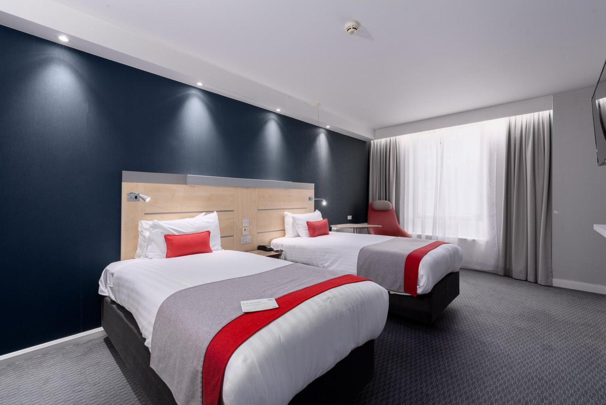 Holiday Inn Express Ramsgate - Minster By Ihg Exterior photo